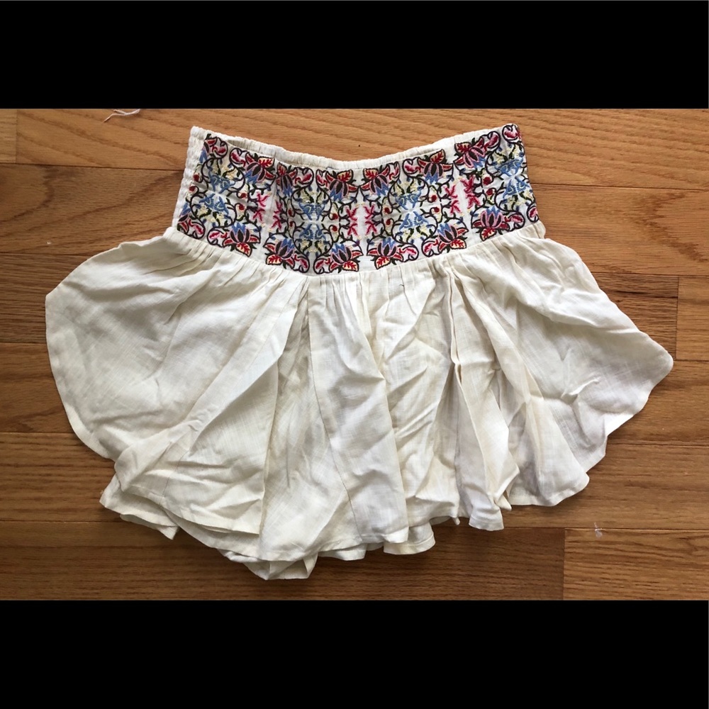 south moon under flowy shorts